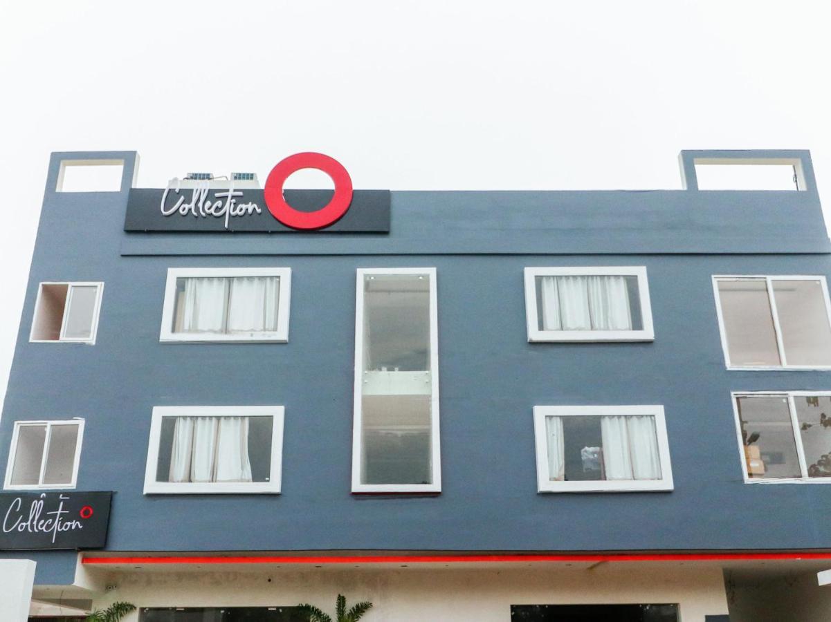 Oyo 79355 Collection O Hotel Adona Meenangadi Екстериор снимка